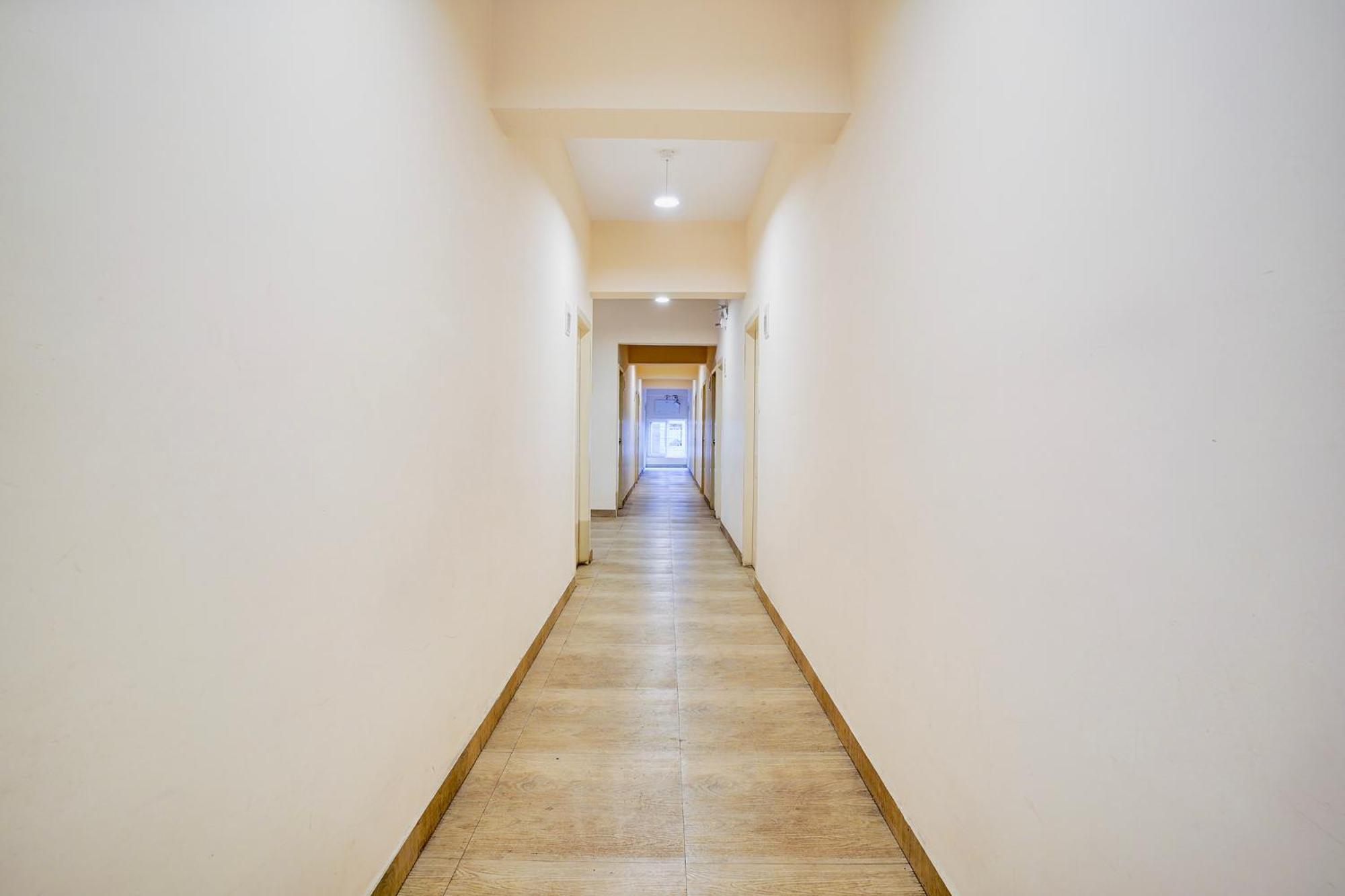 Fabhotel Grk Comforts - Jayanagar Бангалор Экстерьер фото