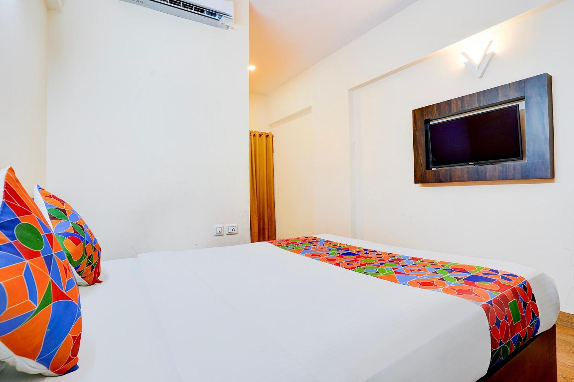 Fabhotel Grk Comforts - Jayanagar Бангалор Экстерьер фото